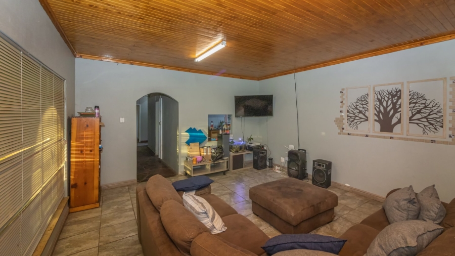 3 Bedroom Property for Sale in Uitsig Free State
